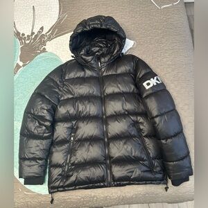 DKNY men’s Black Hooded Puffer Jacket. Size L.